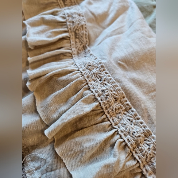 Angie Ruffle Hem Tank Top - Picture 3 of 5